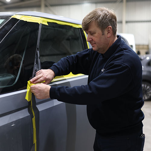 Bumper scuff, scratch, dent repairs Dagenham